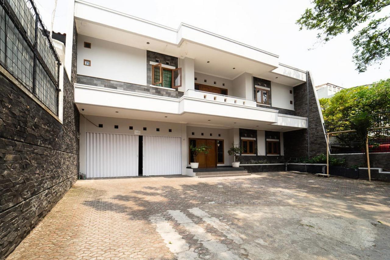 Koolkost Near Padjadjaran Bandung
